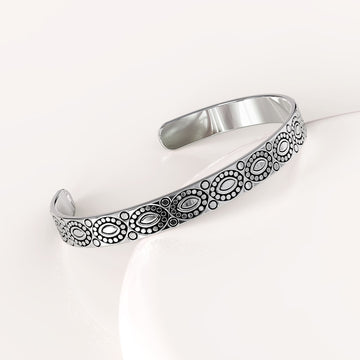 Solid 925 Sterling Silver Antique Cuff of Exotic Beauty