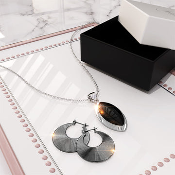 Boxed Solid 925 Sterling Silver Vintage Class Pendant and Earrings Set