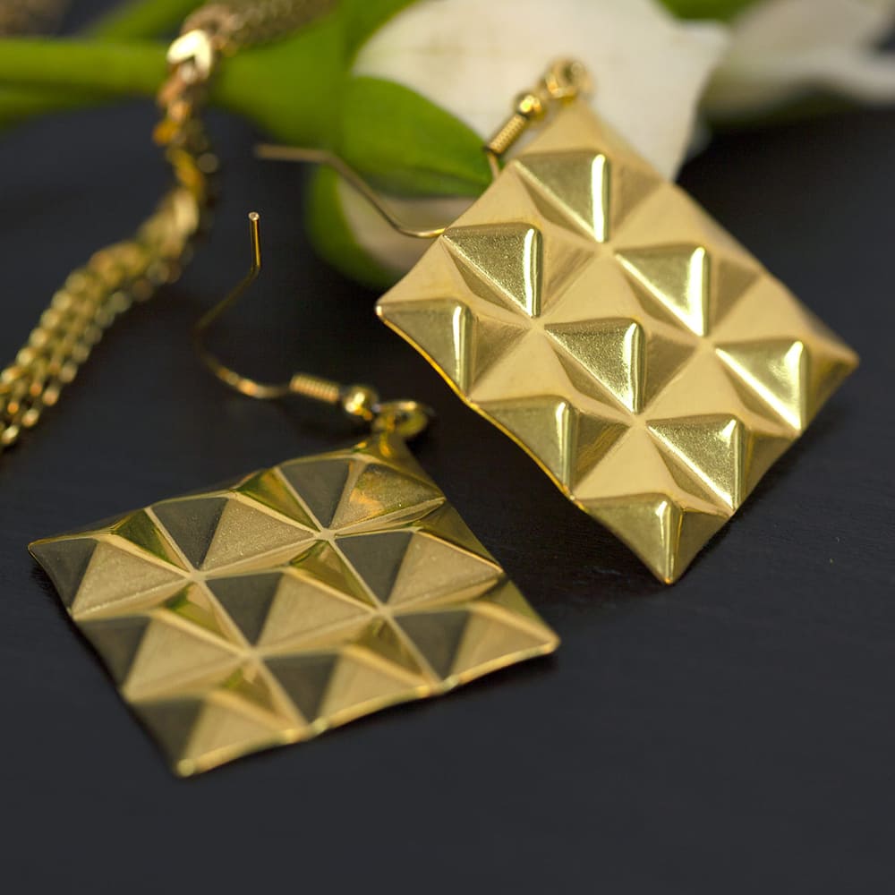 Fascination Geometric Style Diamond Shape Metallic Earrings Gold