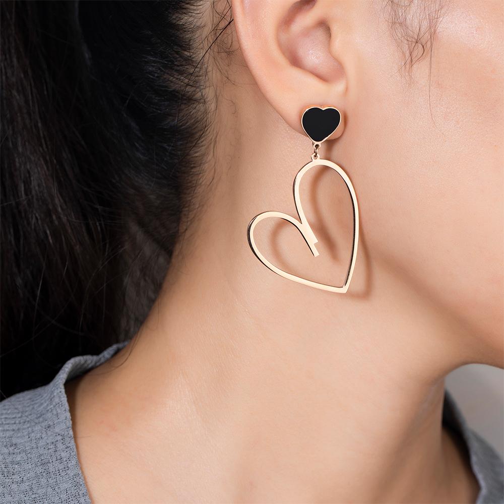 Open-Hearted Black Onyx Inlaid Asymmetrical Earrings Rose Gold Layered