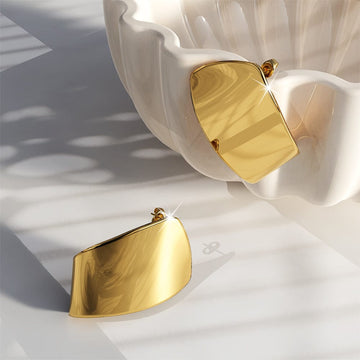 Solid Jagurd Earrings in Gold - Brilliant Co