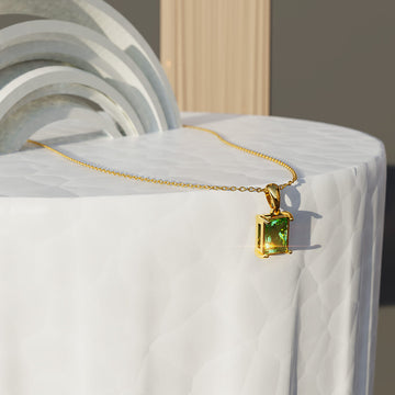 Emerald Green Robyn Rectangular Pendant Necklace