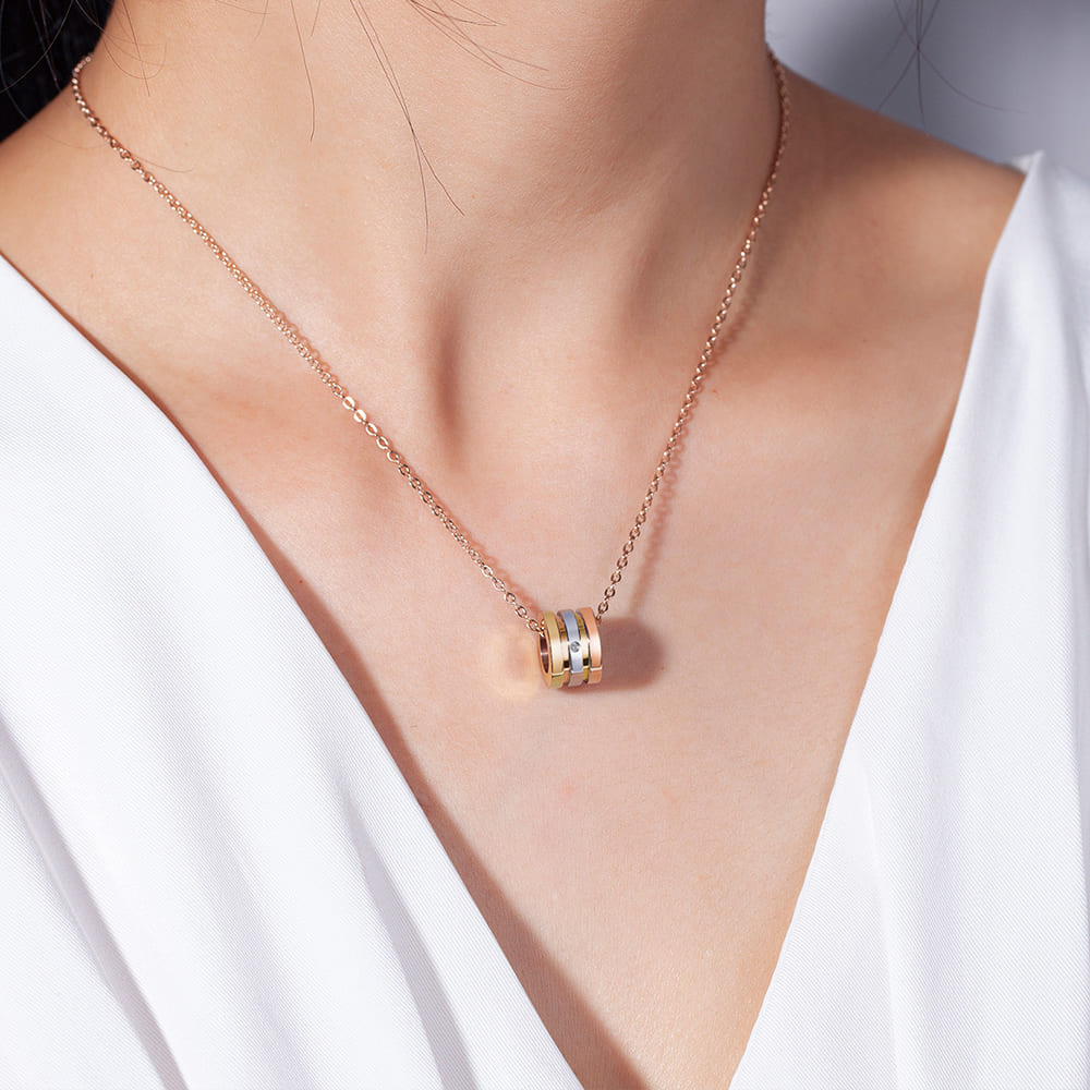 Boxed Elizabeth 2 Piece Necklaces Set in Rose Gold