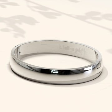 Solid Oval Stainless Steel Bangle with a High Polish Finish 8mm