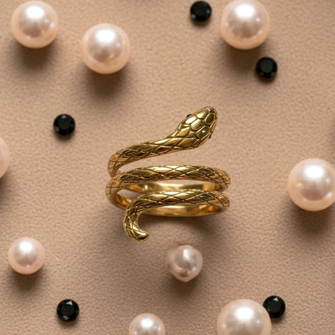 Cobra Coiled Ring In Gold