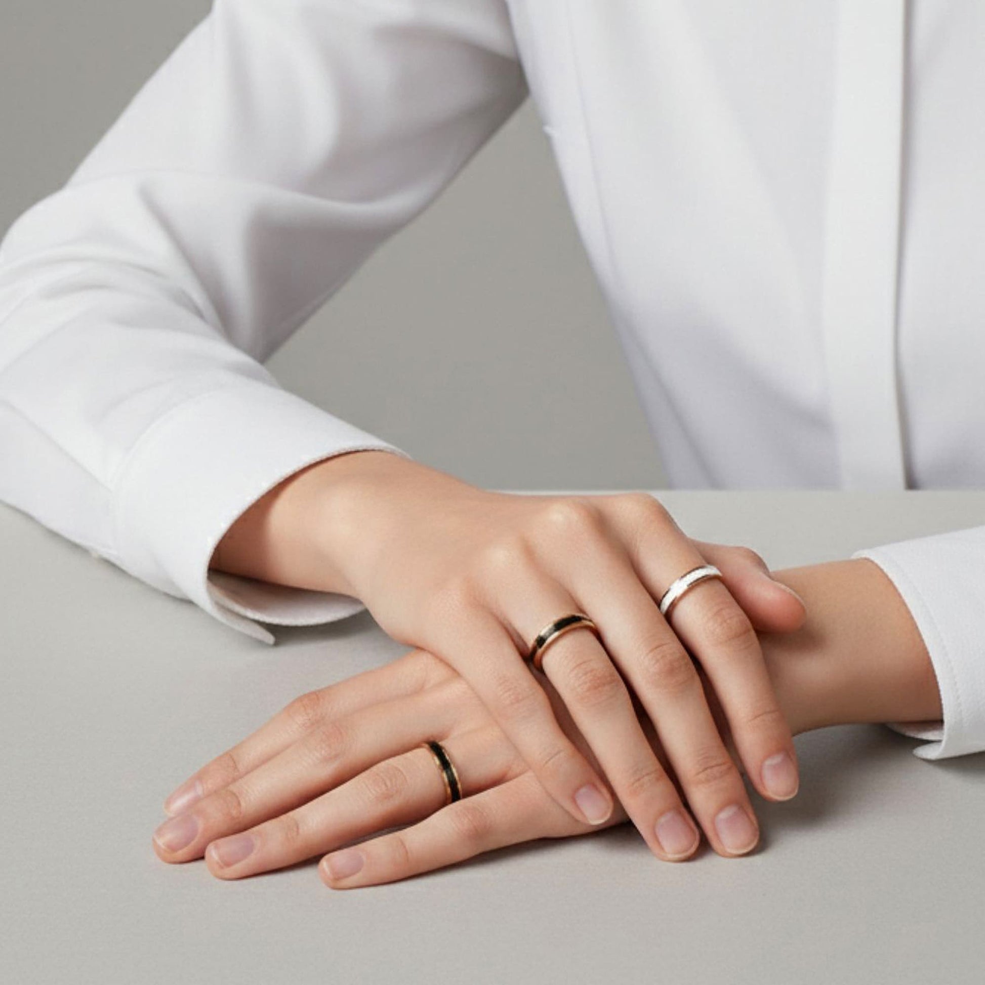 Ceres Timeless Ring Black Enamel Ring in Rose Gold - 14