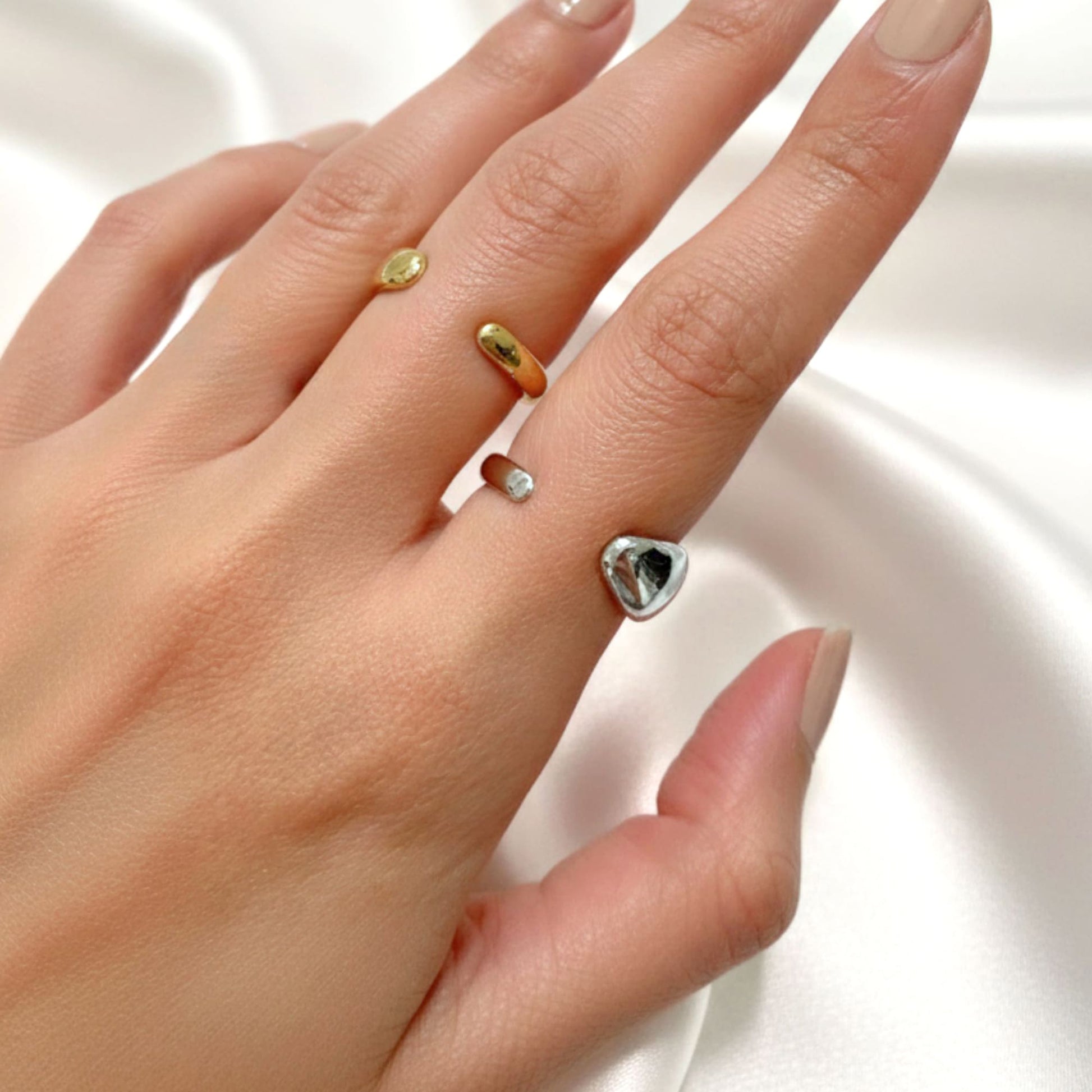Elan Irregular Open Claw Gold Ring - 11
