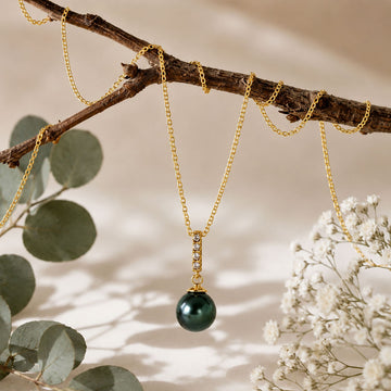 Krystal Couture Lustrous Pendant Necklace Embellished with Swarovski® Crystal Iridescent Tahitian Look Pearls