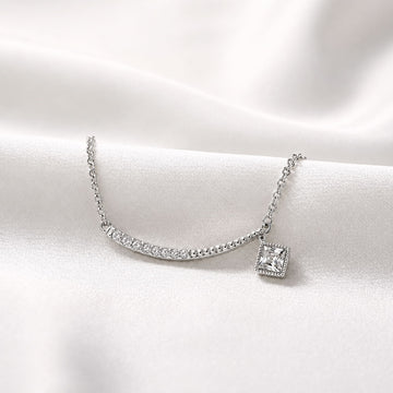 Krystal Couture Sparkling Pendant Necklace in White Gold Embellished with Swarovski® Crystals