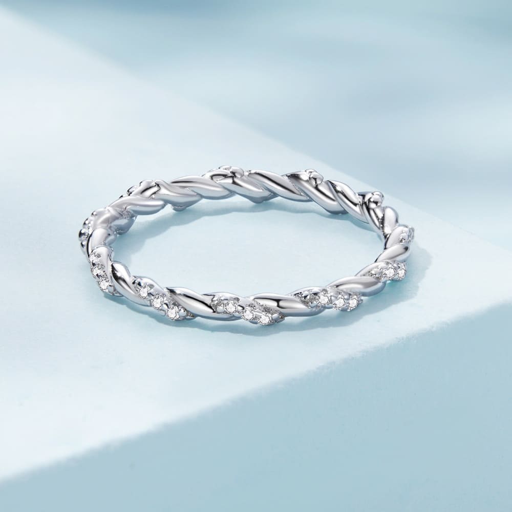 Stringy Ring 925 Signature Silver Twisted Crystal St Platinum Zirconia Ring