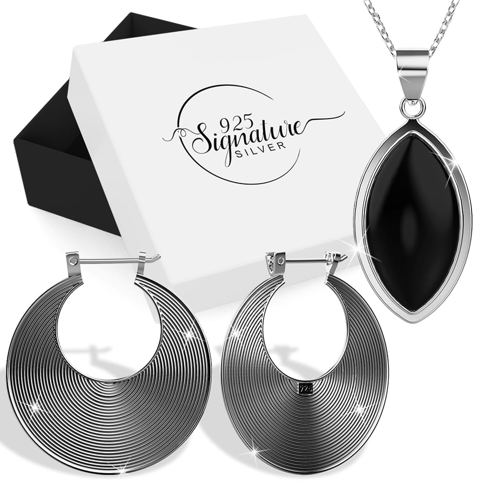 Boxed Solid 925 Sterling Silver Vintage Class Earrings and Pendant Set