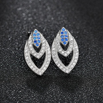 Rana Bloom Earrings in Clear and Sapphire - Brilliant Co