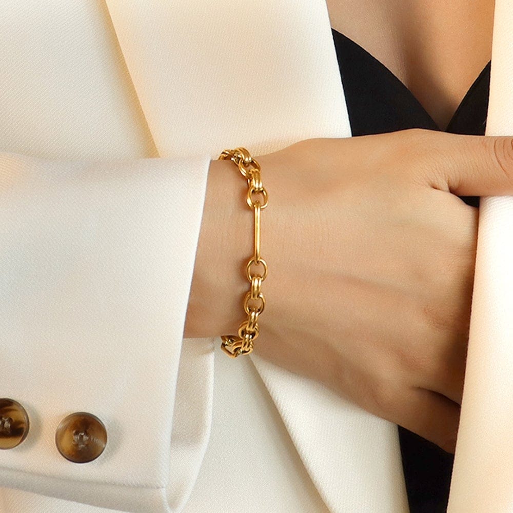 Roxanne Oval Link Paperclip Chain Gold Bracelet