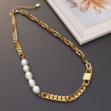 Paperclip Cuban Chain Link Pearl Necklace in Gold