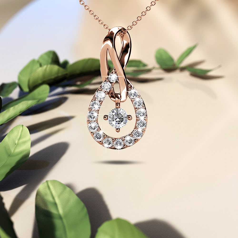 Twist Pendant Necklace Embellished with Swarovski¬Æ crystals