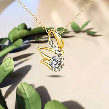 Glittery Swan Necklace Embellished with Swarovski¬Æ crystals