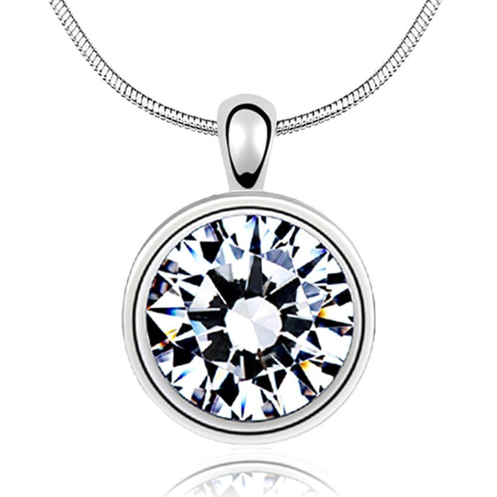 Solo Bezel Krystal Necklace Embellished with Swarovski¬Æ crystals
